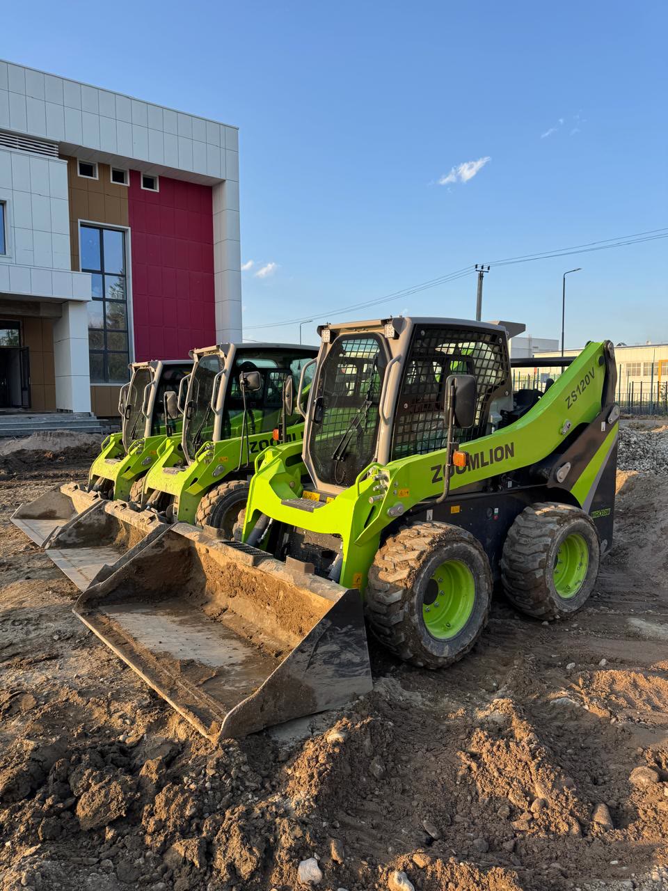 Мини-погрузчик (бобкэт) — Zoomlion ZS120V
